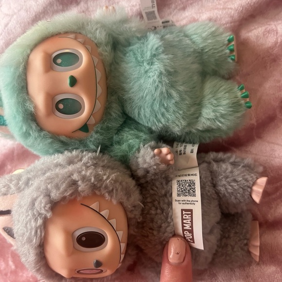 Labubu DUO plush pendant - Picture 3 of 4